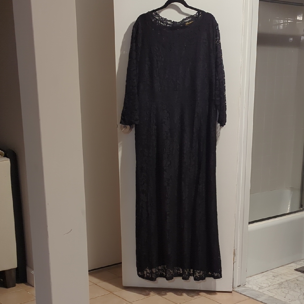 Chicue Black Lace Maxi Dress